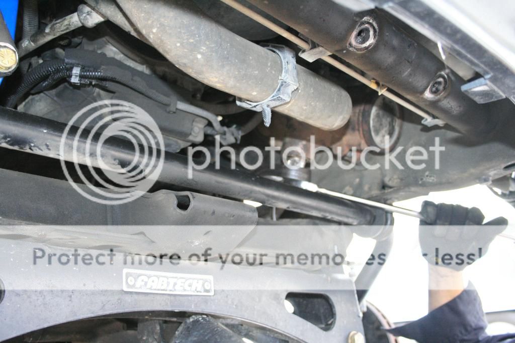 Install Idler / Pitman Arm & Cognito Support Kit Diesel Place